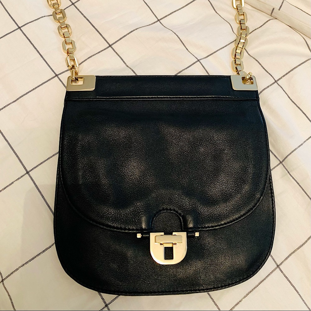 Tory Burch crossbody excellent condition!